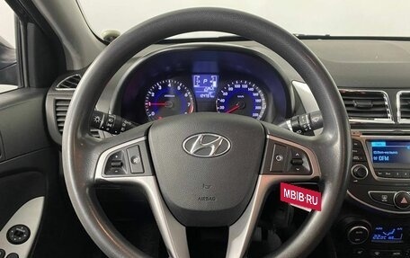 Hyundai Solaris II рестайлинг, 2015 год, 1 070 000 рублей, 13 фотография