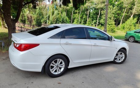 Hyundai Sonata VI, 2010 год, 1 245 000 рублей, 1 фотография