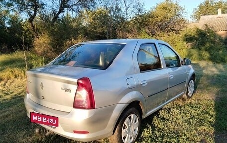 Renault Logan II, 2013 год, 700 000 рублей, 7 фотография