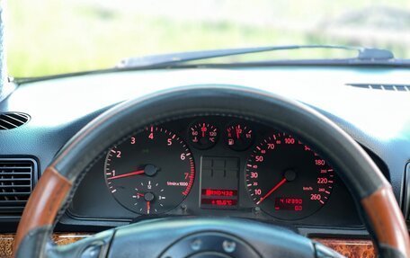 Audi A4, 1999 год, 500 000 рублей, 12 фотография