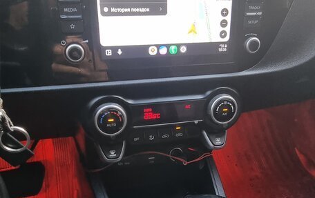 KIA Rio IV, 2022 год, 1 900 000 рублей, 11 фотография