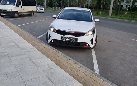 KIA Rio IV, 2022 год, 1 900 000 рублей, 10 фотография