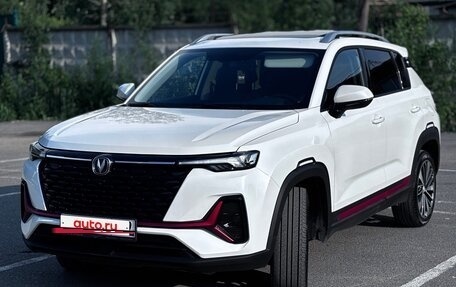 Changan CS35 Plus, 2023 год, 1 850 000 рублей, 2 фотография