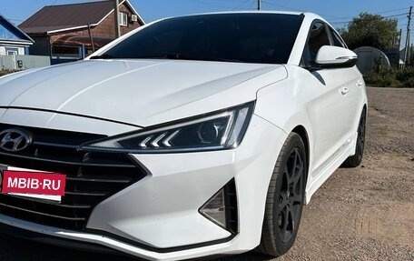 Hyundai Elantra VI рестайлинг, 2019 год, 1 860 000 рублей, 2 фотография