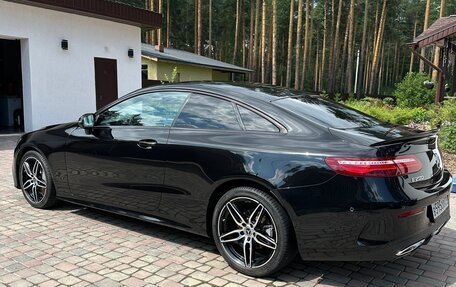 Mercedes-Benz E-Класс, 2019 год, 5 000 000 рублей, 5 фотография