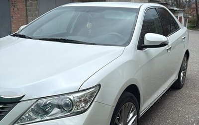 Toyota Camry, 2014 год, 2 350 000 рублей, 1 фотография