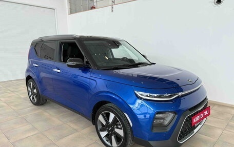KIA Soul II рестайлинг, 2019 год, 2 200 000 рублей, 2 фотография