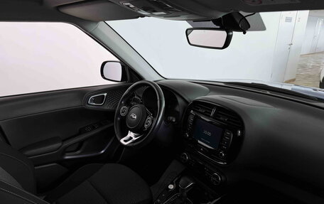 KIA Soul II рестайлинг, 2019 год, 2 200 000 рублей, 39 фотография