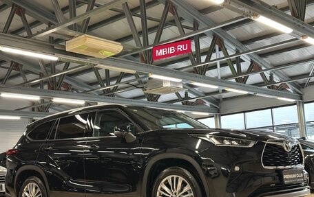 Toyota Highlander, 2025 год, 5 399 000 рублей, 2 фотография