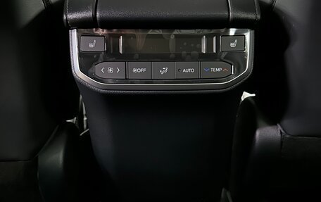 Toyota Highlander, 2025 год, 5 399 000 рублей, 30 фотография