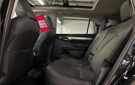 Toyota Highlander, 2025 год, 5 399 000 рублей, 25 фотография