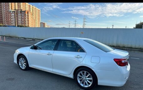 Toyota Camry, 2014 год, 2 350 000 рублей, 2 фотография