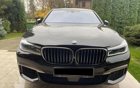 BMW 7 серия, 2018 год, 3 190 000 рублей, 2 фотография