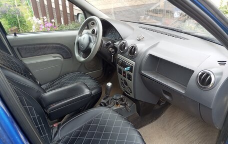 Renault Logan I, 2006 год, 160 000 рублей, 3 фотография