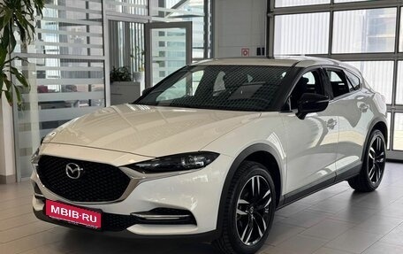 Mazda CX-4, 2022 год, 2 556 900 рублей, 1 фотография