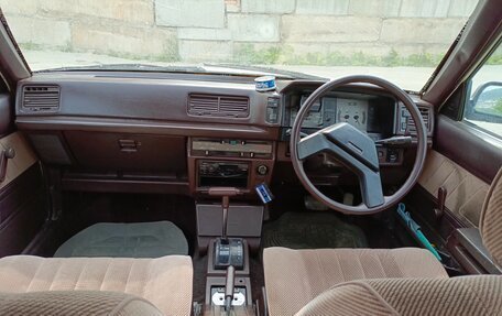 Toyota Corona VIII (T170), 1986 год, 180 000 рублей, 8 фотография