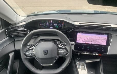 Peugeot 308, 2022 год, 2 420 000 рублей, 4 фотография