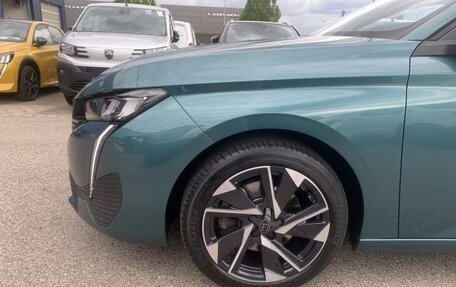 Peugeot 308, 2022 год, 2 420 000 рублей, 12 фотография