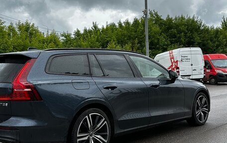 Volvo V60 II, 2020 год, 3 200 000 рублей, 2 фотография