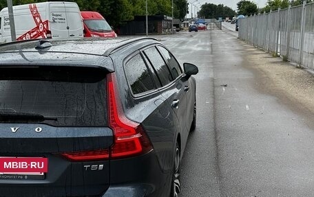 Volvo V60 II, 2020 год, 3 200 000 рублей, 7 фотография