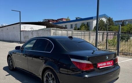 BMW 5 серия, 2008 год, 1 350 000 рублей, 3 фотография