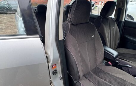 Nissan Tiida, 2010 год, 800 000 рублей, 10 фотография