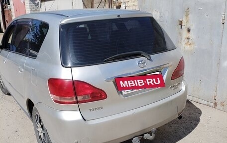 Toyota Avensis Verso I рестайлинг, 2003 год, 610 000 рублей, 5 фотография
