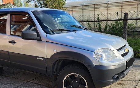 Chevrolet Niva I рестайлинг, 2013 год, 425 000 рублей, 2 фотография