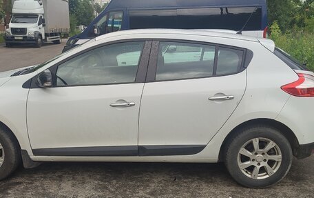 Renault Megane III, 2014 год, 935 000 рублей, 3 фотография