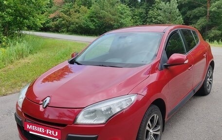Renault Megane III, 2011 год, 700 000 рублей, 4 фотография