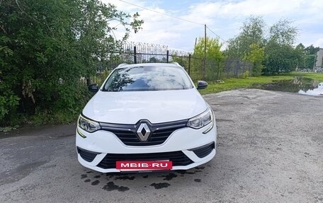 Renault Megane IV, 2019 год, 1 650 000 рублей, 2 фотография