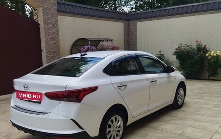 Hyundai Solaris II рестайлинг, 2022 год, 1 790 000 рублей, 13 фотография