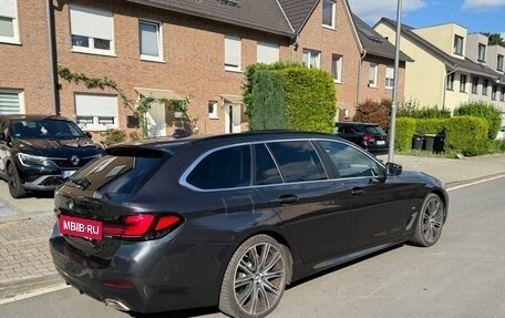 BMW 5 серия, 2022 год, 4 000 000 рублей, 8 фотография