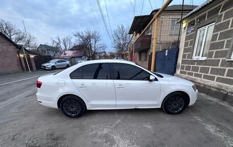 Volkswagen Jetta VI, 2013 год, 1 250 000 рублей, 13 фотография