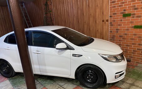 KIA Rio III рестайлинг, 2016 год, 800 000 рублей, 2 фотография