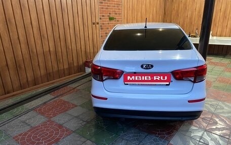 KIA Rio III рестайлинг, 2016 год, 800 000 рублей, 4 фотография