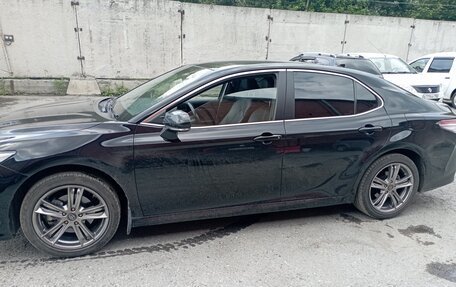 Toyota Camry, 2019 год, 2 700 000 рублей, 8 фотография