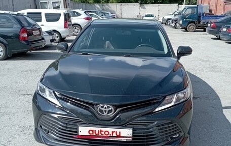 Toyota Camry, 2019 год, 2 700 000 рублей, 2 фотография