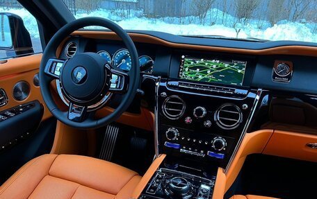 Rolls-Royce Cullinan, 2023 год, 49 500 000 рублей, 2 фотография