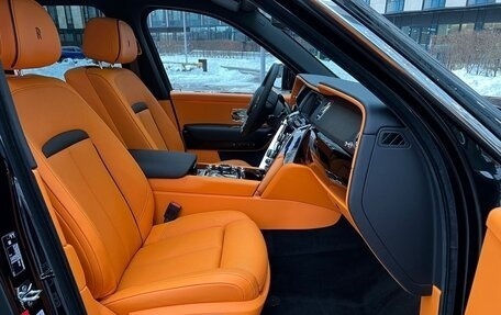 Rolls-Royce Cullinan, 2023 год, 49 500 000 рублей, 3 фотография