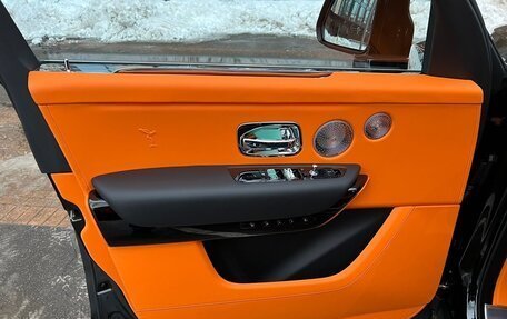 Rolls-Royce Cullinan, 2023 год, 49 500 000 рублей, 14 фотография