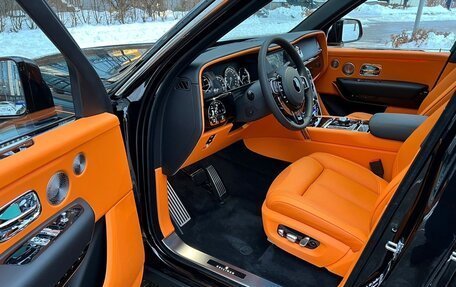 Rolls-Royce Cullinan, 2023 год, 49 500 000 рублей, 13 фотография