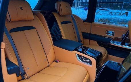 Rolls-Royce Cullinan, 2023 год, 49 500 000 рублей, 21 фотография