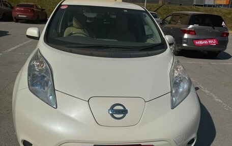 Nissan Leaf I, 2014 год, 900 000 рублей, 2 фотография