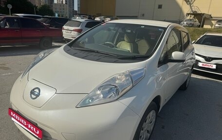 Nissan Leaf I, 2014 год, 900 000 рублей, 7 фотография