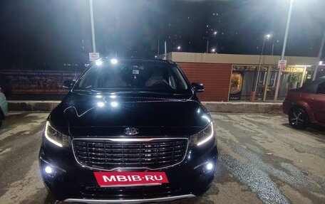 KIA Carnival III, 2019 год, 2 850 000 рублей, 3 фотография