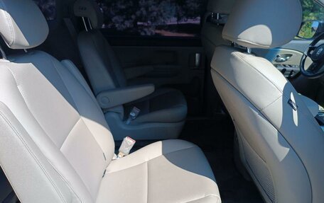 KIA Carnival III, 2019 год, 2 850 000 рублей, 8 фотография