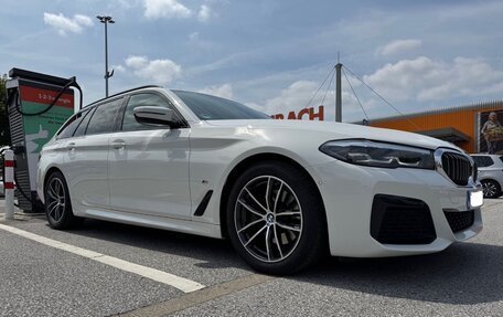 BMW 5 серия, 2022 год, 3 900 000 рублей, 6 фотография