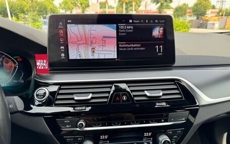 BMW 5 серия, 2022 год, 3 900 000 рублей, 8 фотография