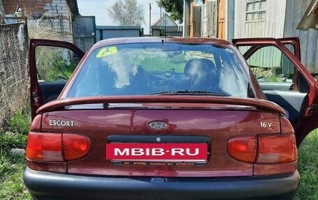 Ford Escort V, 1999 год, 350 000 рублей, 4 фотография